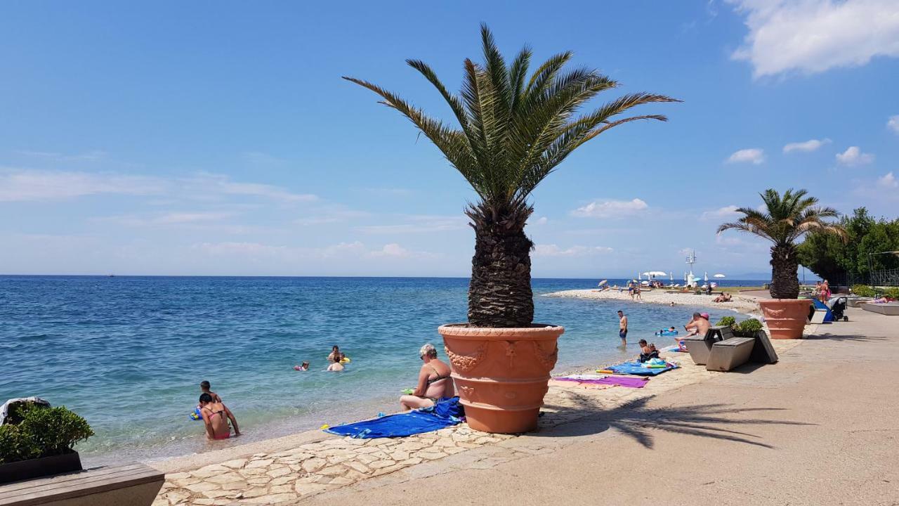 Apartment Izola Šukalo Bagian luar foto
